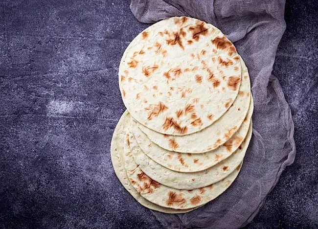 Czy tortilla tuczy? Jak wpływa na twoją wagę i zdrowie?