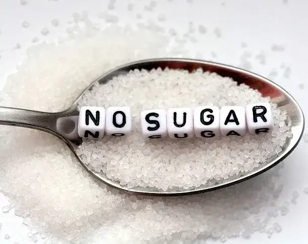 Zdjęcie Ile kcal ma łyżka cukru: prawda o kaloryczności słodkich dodatków do diety