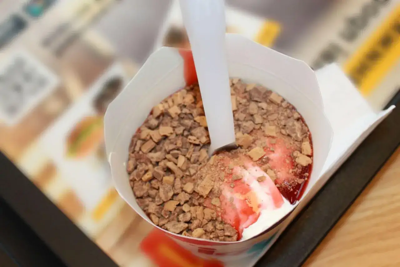 Zdjęcie Ile kcal ma McFlurry - poznaj zawartość kaloryczną wszystkich wariantów